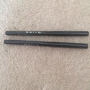 2 Mally  eyeliner’s. Never been used